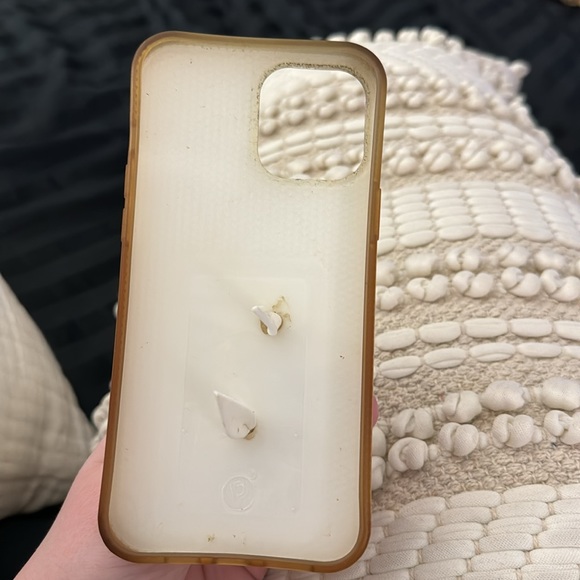 Loopy white leopard/cheetah case. iPhone 12 Pro Max - Picture 4 of 4